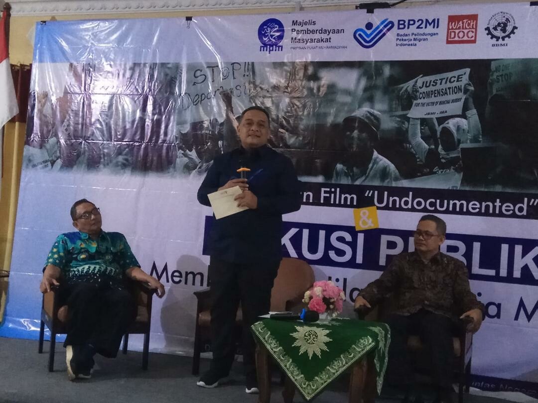 "Mereka bergerak terstruktur dan dibekingi oleh aparat yang memiliki atributif kekuasaan. Oleh karenanya, pemerintah tidak dapat bergerak sendiri, butuh sinergi kelembagaan dan Muhammadiyah sebagai ormas keagamaan terbesar kedua memiliki peran strategis sebagai mitra pemerintah melawan para sindikat," Kepala BP2MI, Benny Ramdhani.